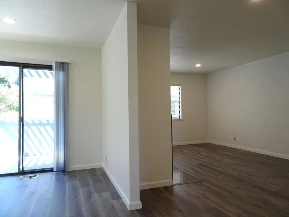 10095 Craft Drive Cupertino, CA 95014