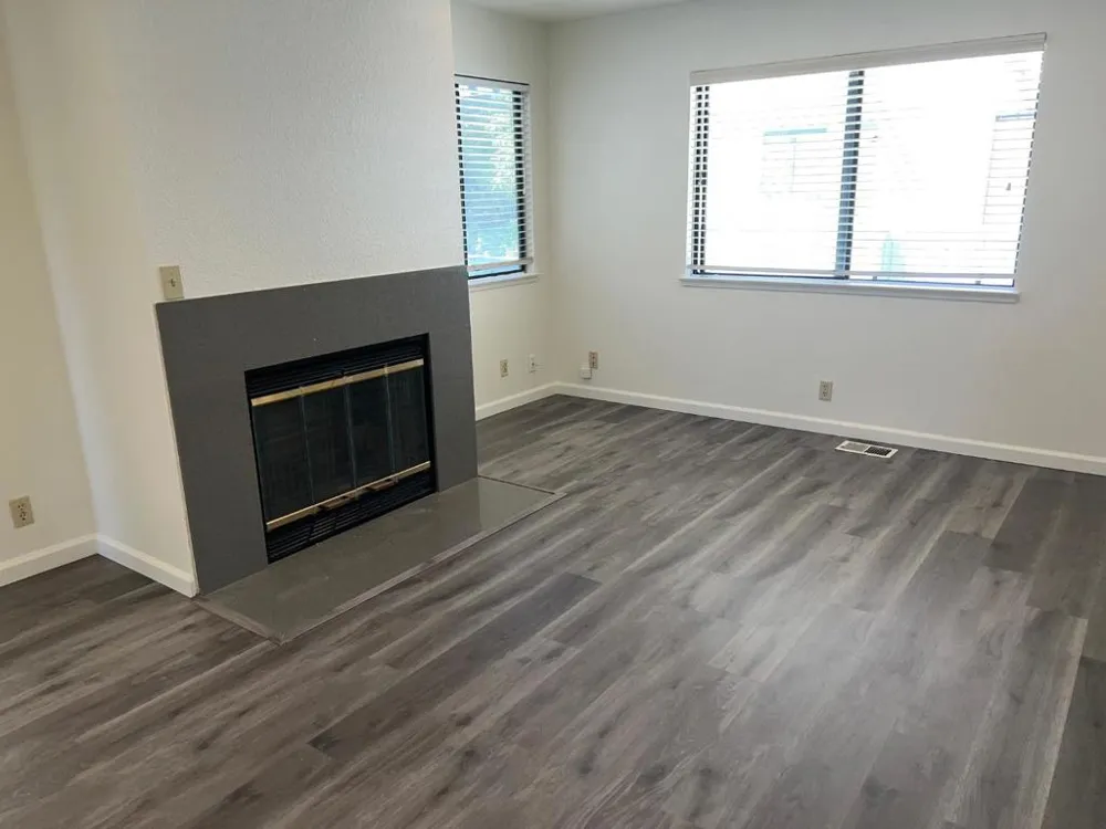 10095 Craft Drive Cupertino, CA 95014