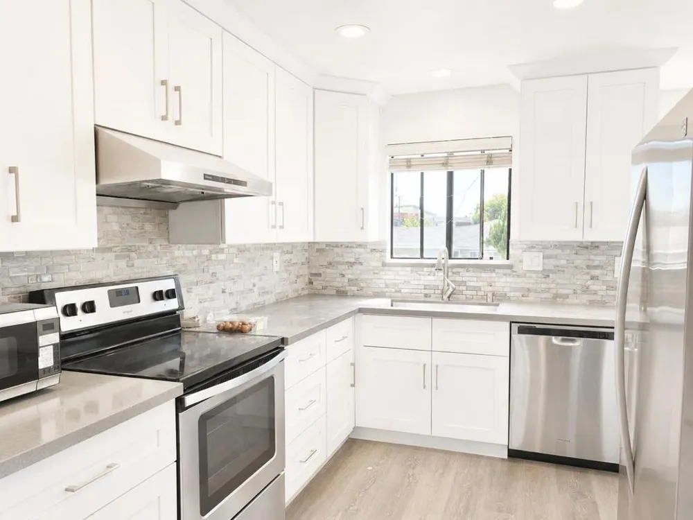 10095 Craft Drive Cupertino, CA 95014