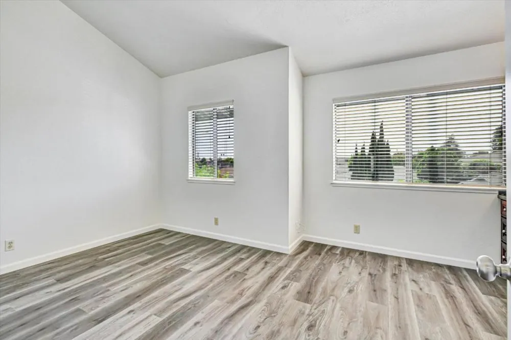 10095 Craft Drive Cupertino, CA 95014