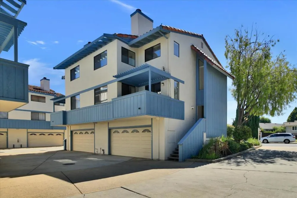 10095 Craft Drive Cupertino, CA 95014