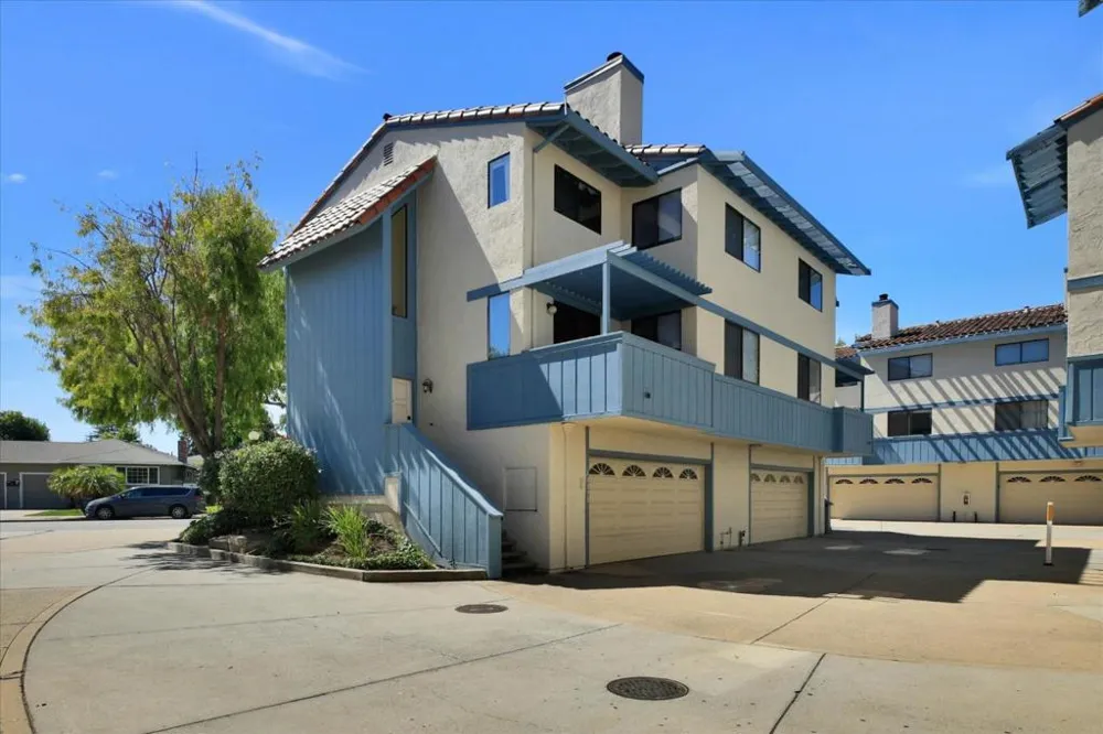 10095 Craft Drive Cupertino, CA 95014