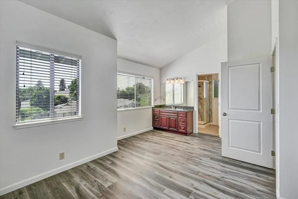 10095 Craft Drive Cupertino, CA 95014