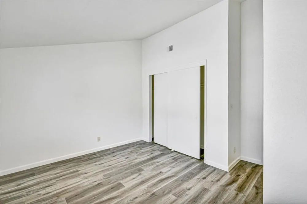 10095 Craft Drive Cupertino, CA 95014
