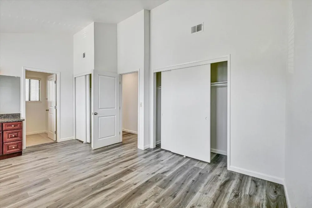 10095 Craft Drive Cupertino, CA 95014