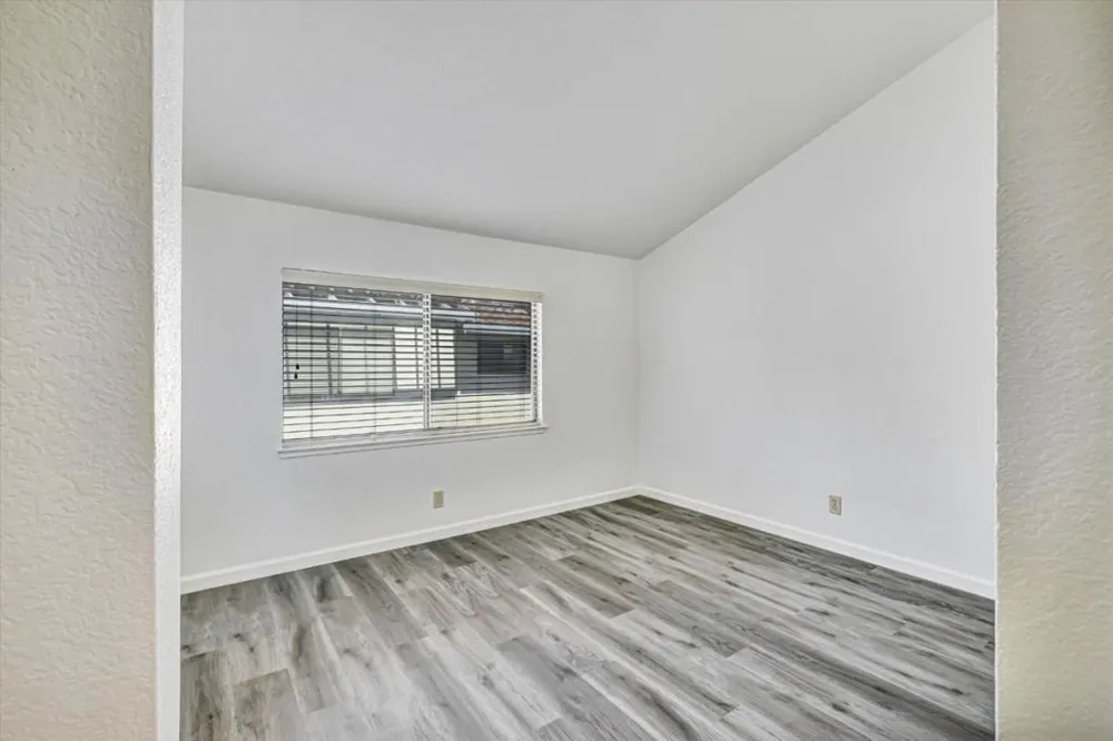 10095 Craft Drive Cupertino, CA 95014