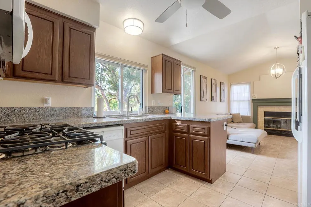 26030 Fox Run Ct Murrieta, CA 92563