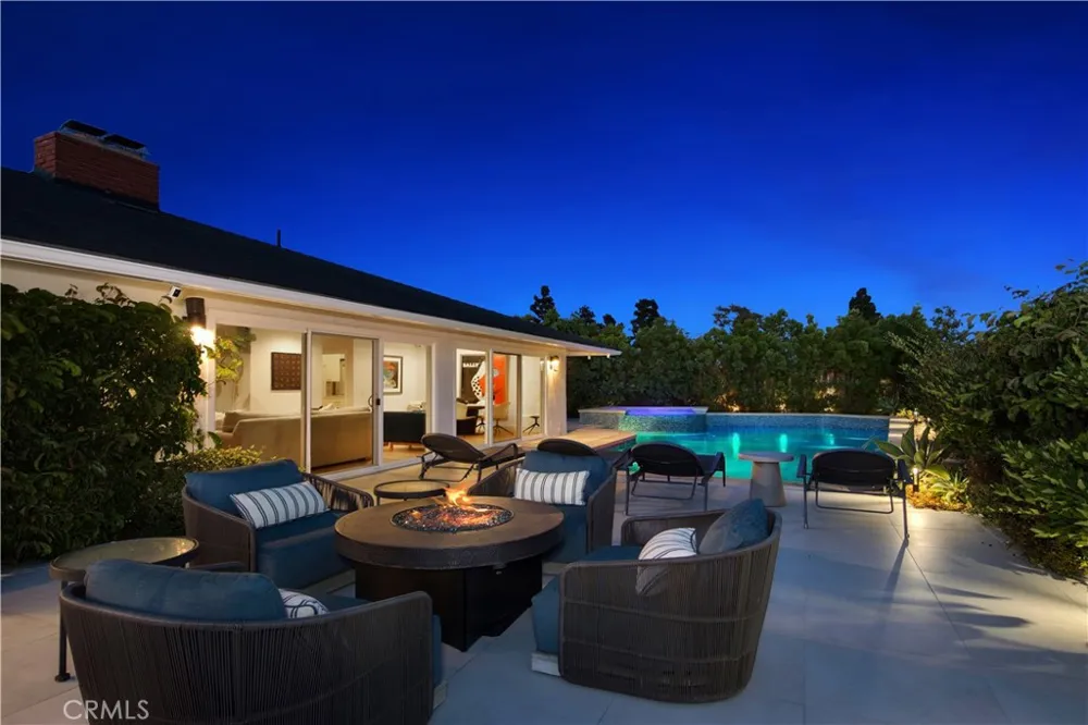 927 Bellis Street Newport Beach, CA 92660