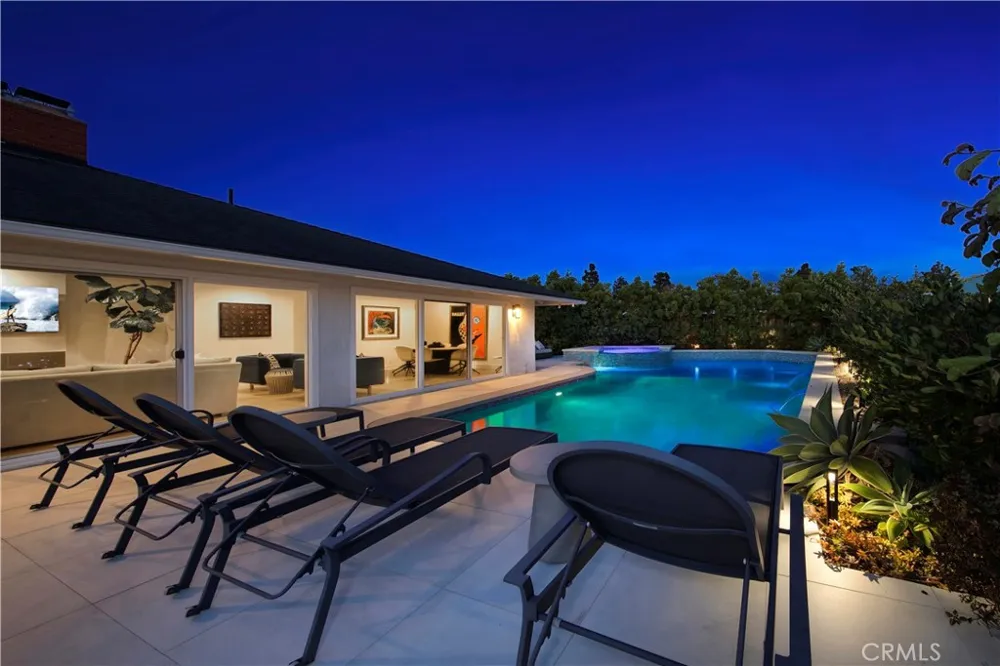 927 Bellis Street Newport Beach, CA 92660
