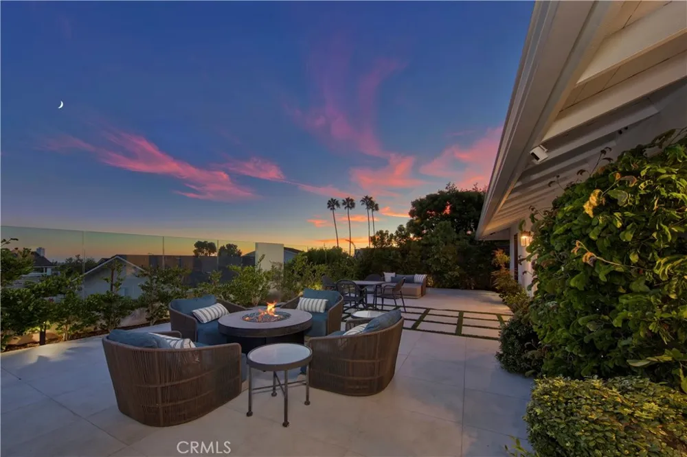 927 Bellis Street Newport Beach, CA 92660