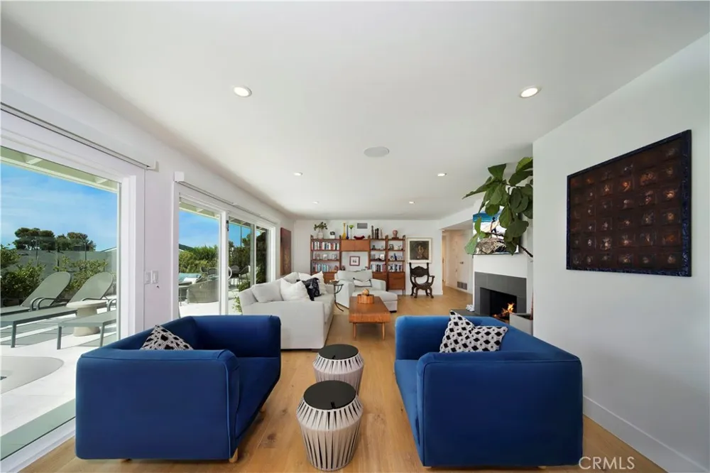 927 Bellis Street Newport Beach, CA 92660