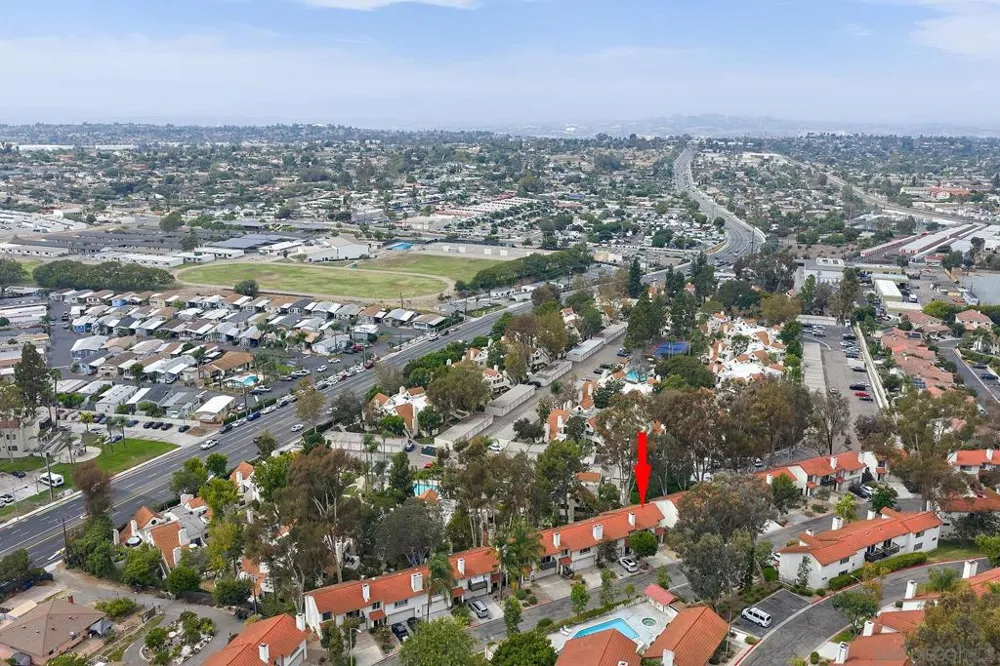 353 Windy Lane Vista, CA 92083