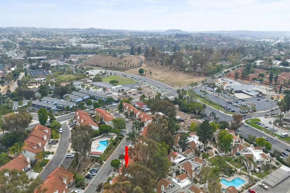 353 Windy Lane Vista, CA 92083