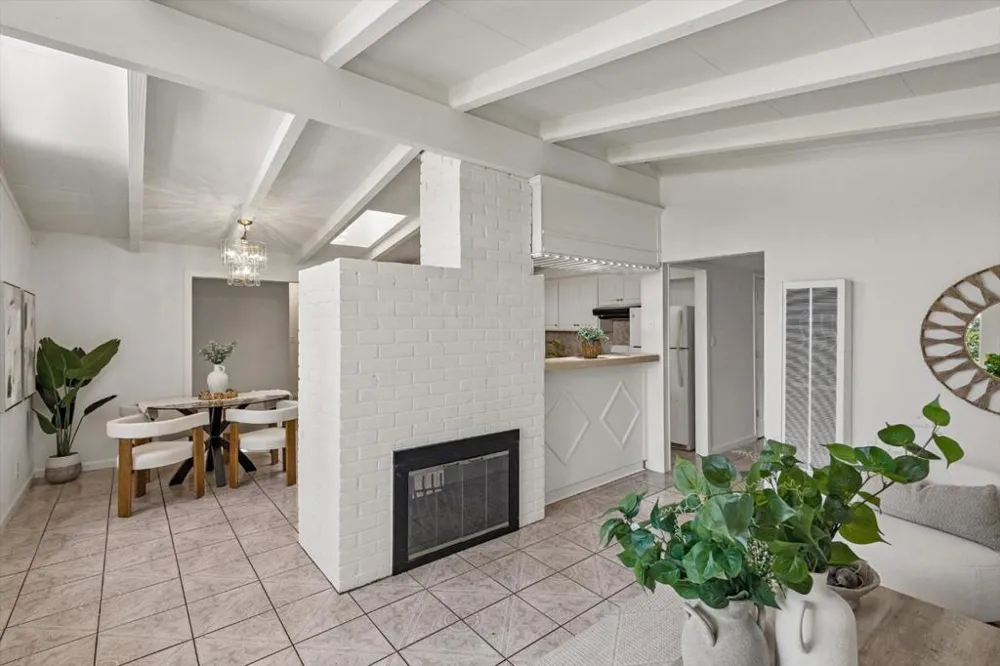 1138 Stoneylake Court Sunnyvale, CA 94089