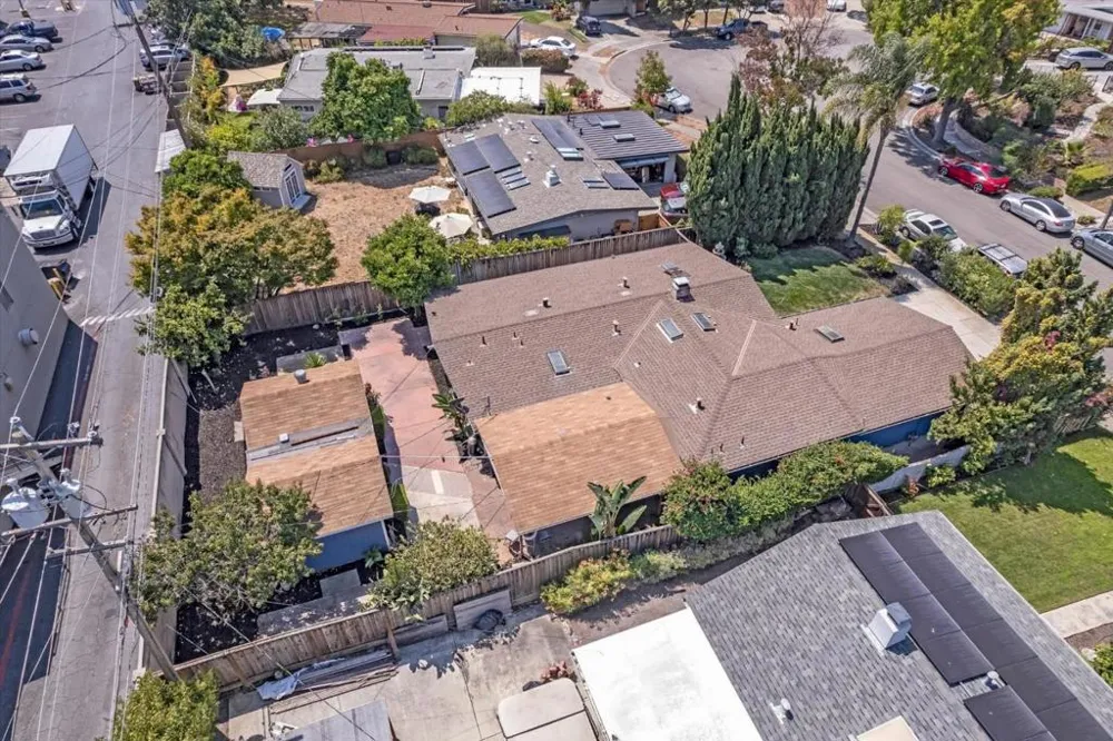 1138 Stoneylake Court Sunnyvale, CA 94089