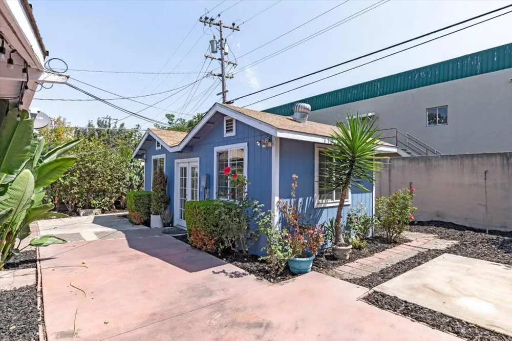 1138 Stoneylake Court Sunnyvale, CA 94089