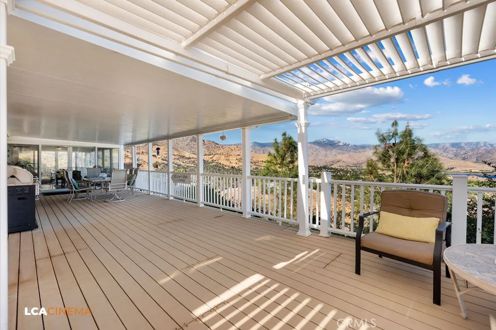 2 Deodar Wofford Heights, CA 93285