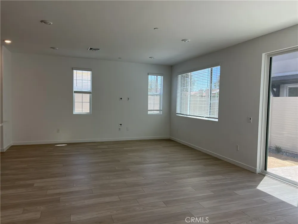 4801 Arroyo Run Moorpark, CA 93021