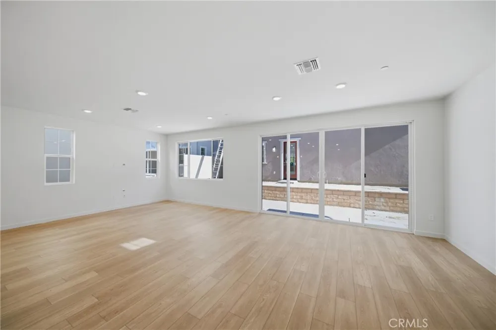 4801 Arroyo Run Moorpark, CA 93021