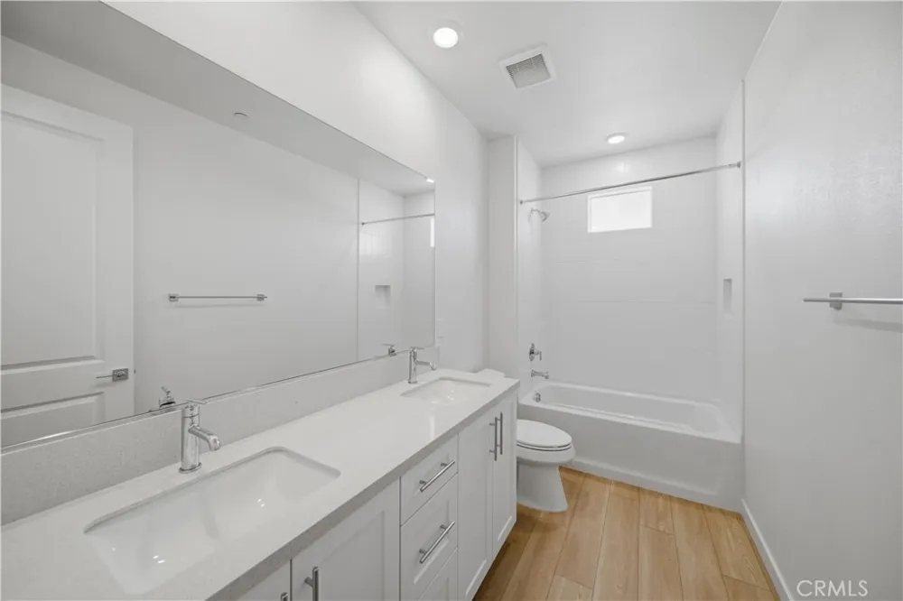 4801 Arroyo Run Moorpark, CA 93021
