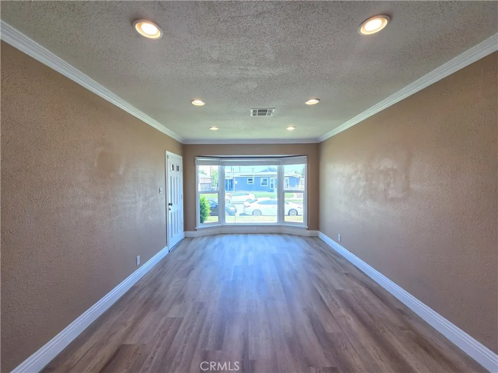 705 Hillford Avenue Compton, CA 90220