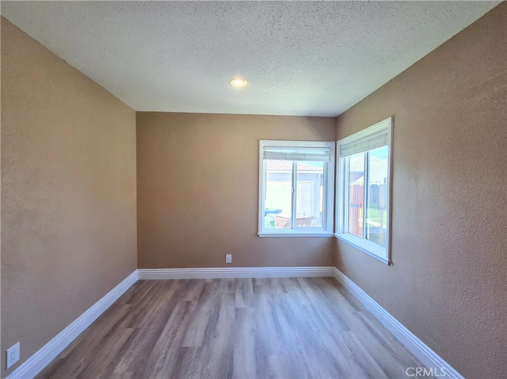 705 Hillford Avenue Compton, CA 90220