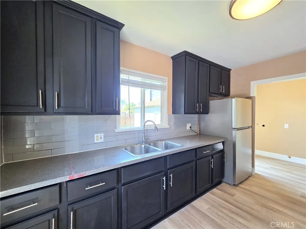 705 Hillford Avenue Compton, CA 90220