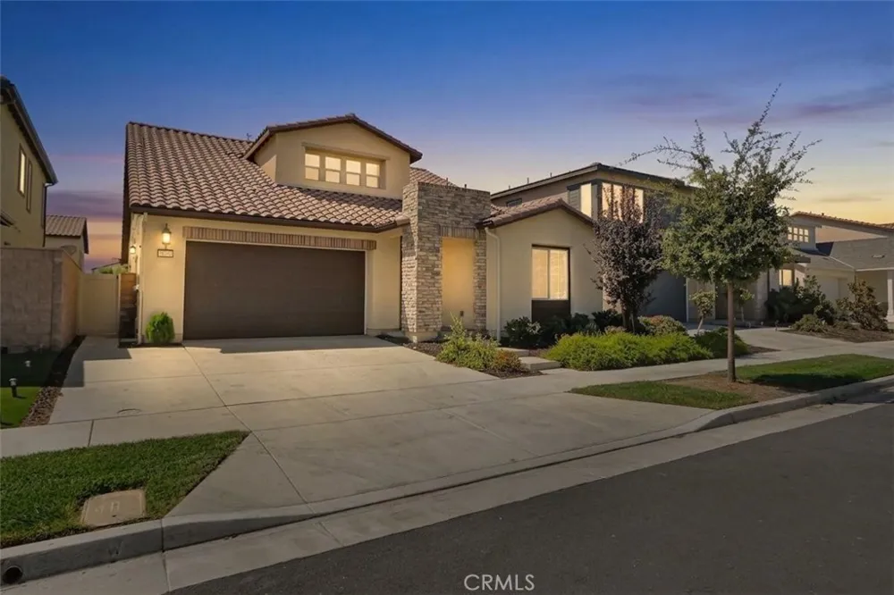 2670 E Embry Ln Ontario, CA 91762