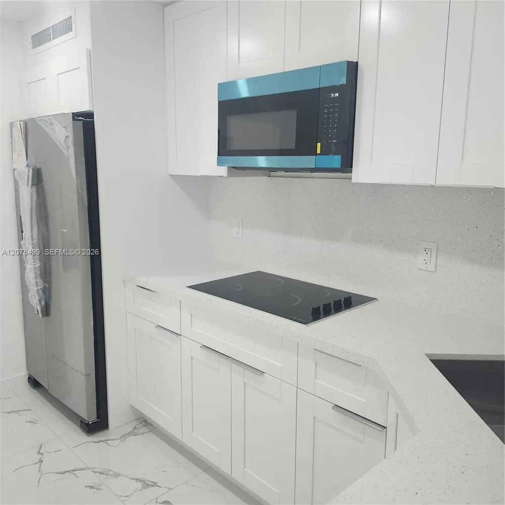 730 E 17th St Hialeah, FL 33010