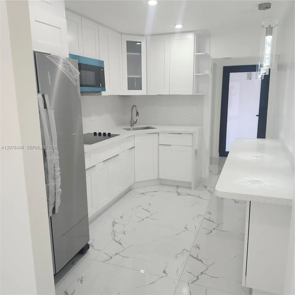 730 E 17th St Hialeah, FL 33010