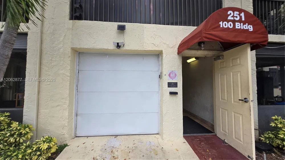 251 S Cypress Rd #135 Pompano Beach, FL 33060
