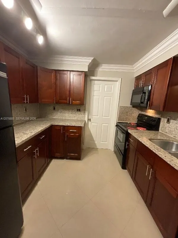 2100 NW 74th Ave Sunrise, FL 33313