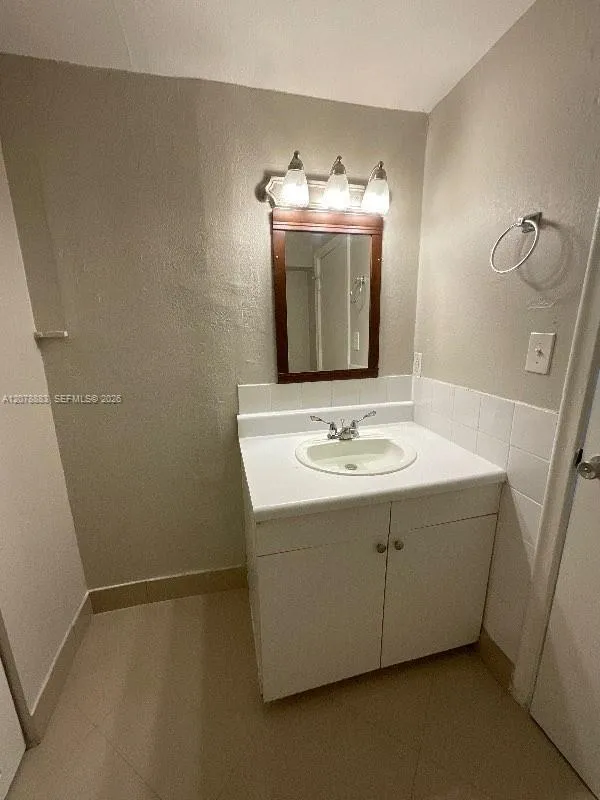 2100 NW 74th Ave Sunrise, FL 33313