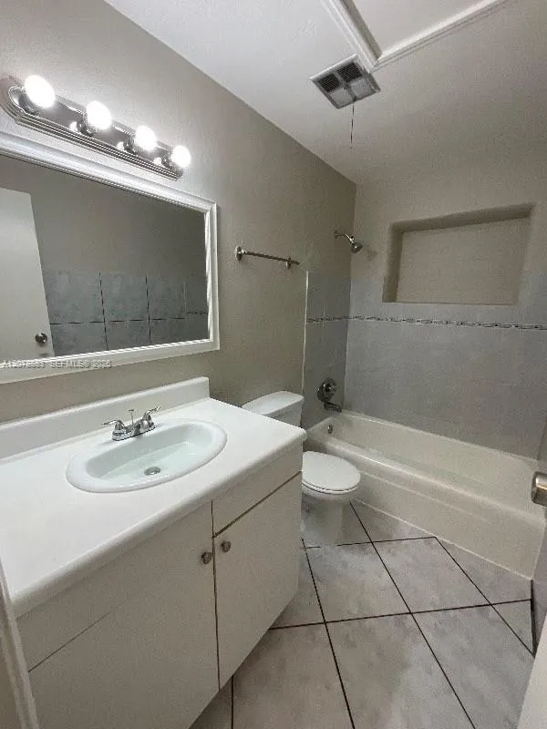 2100 NW 74th Ave Sunrise, FL 33313
