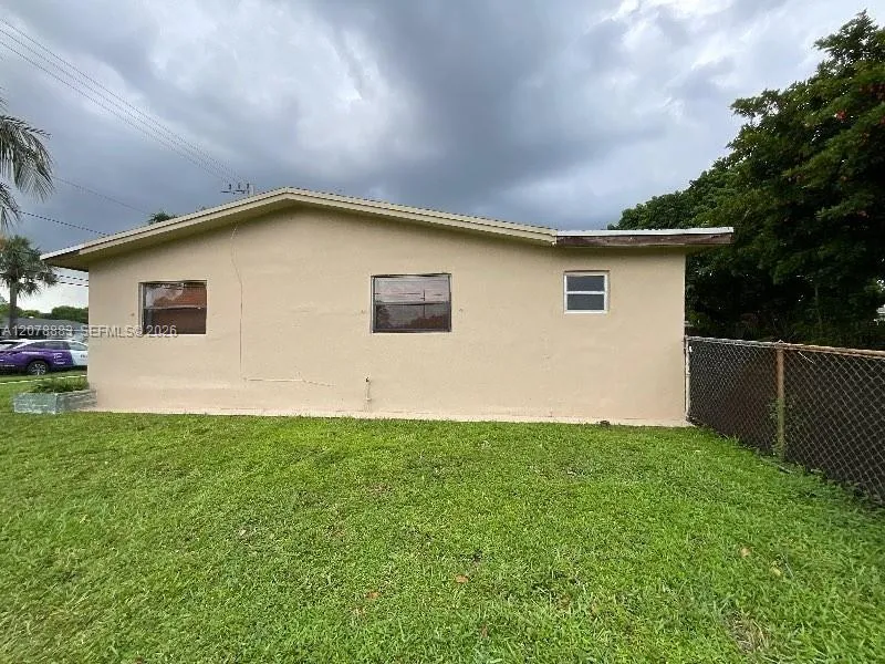 2100 NW 74th Ave Sunrise, FL 33313