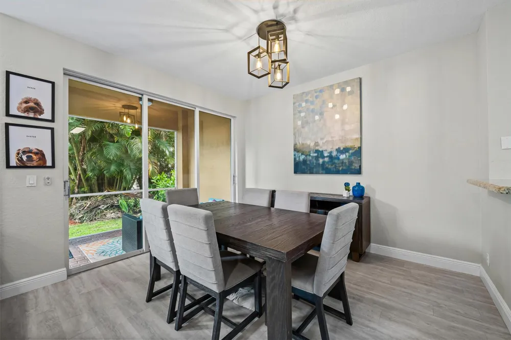 11945 NW 57th Manor Coral Springs, FL 33076