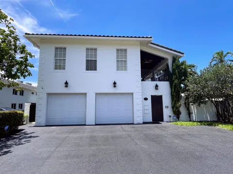 929 NE 18th Court #1