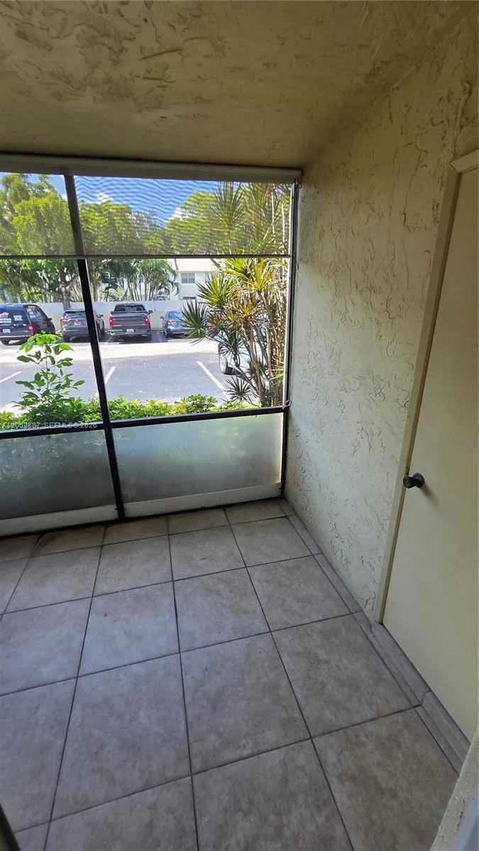 255 S Cypress Rd #307 Pompano Beach, FL 33060