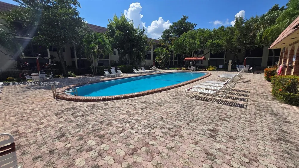 255 S Cypress Rd #307 Pompano Beach, FL 33060