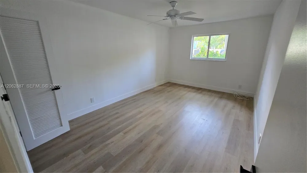 255 S Cypress Rd #307 Pompano Beach, FL 33060