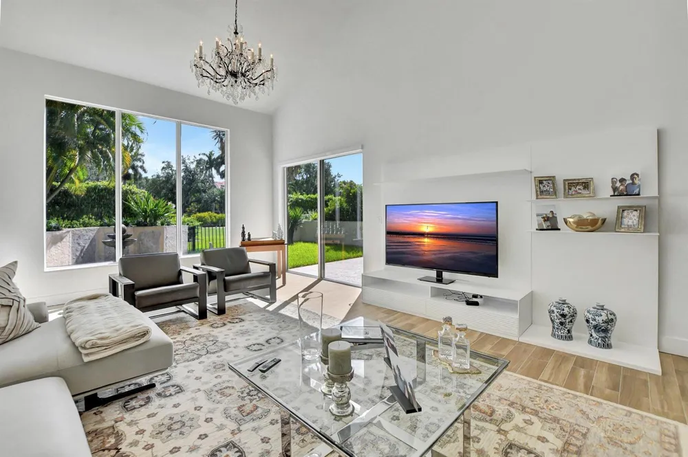 7477 CAMPO FLORIDO Boca Raton, FL 33433