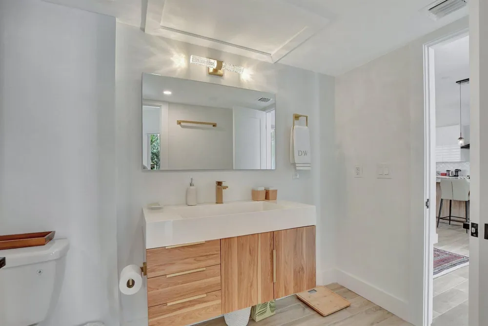 7477 CAMPO FLORIDO Boca Raton, FL 33433