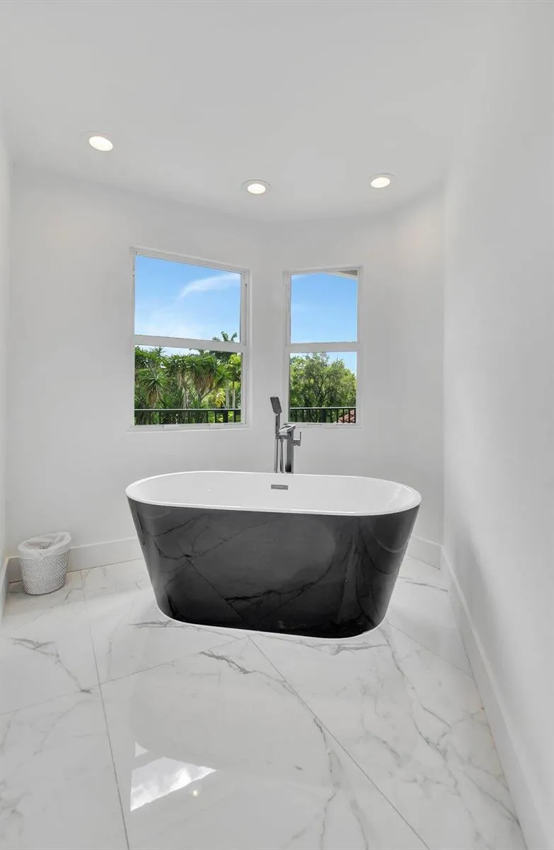 7477 CAMPO FLORIDO Boca Raton, FL 33433