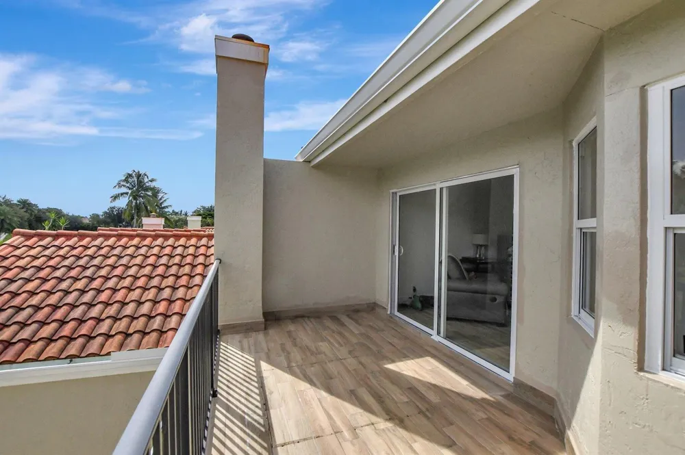 7477 CAMPO FLORIDO Boca Raton, FL 33433