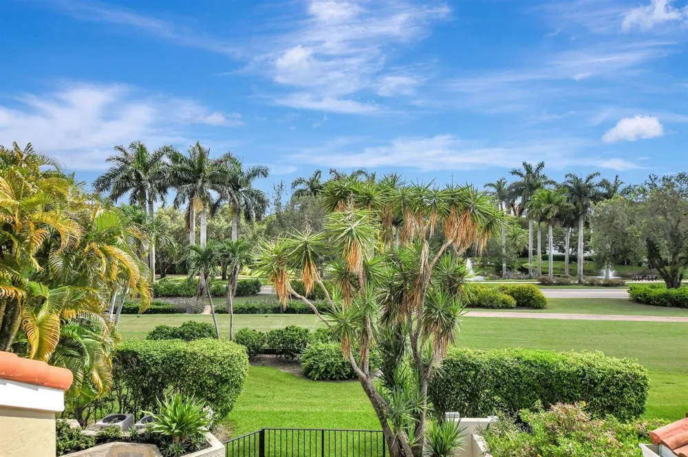 7477 CAMPO FLORIDO Boca Raton, FL 33433