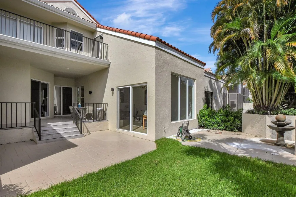 7477 CAMPO FLORIDO Boca Raton, FL 33433