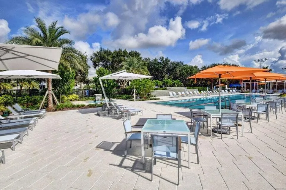 7477 CAMPO FLORIDO Boca Raton, FL 33433