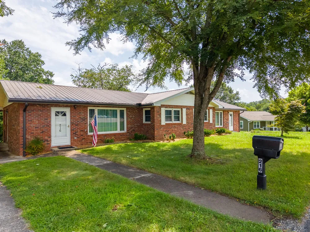 Allman Dr Franklin, NC 28734