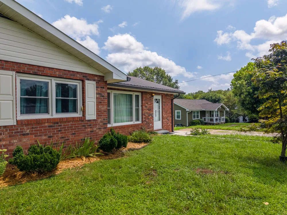 Allman Dr Franklin, NC 28734
