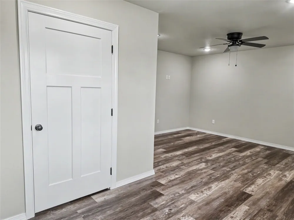 16068 W Jones Road Tahlequah, OK 74464